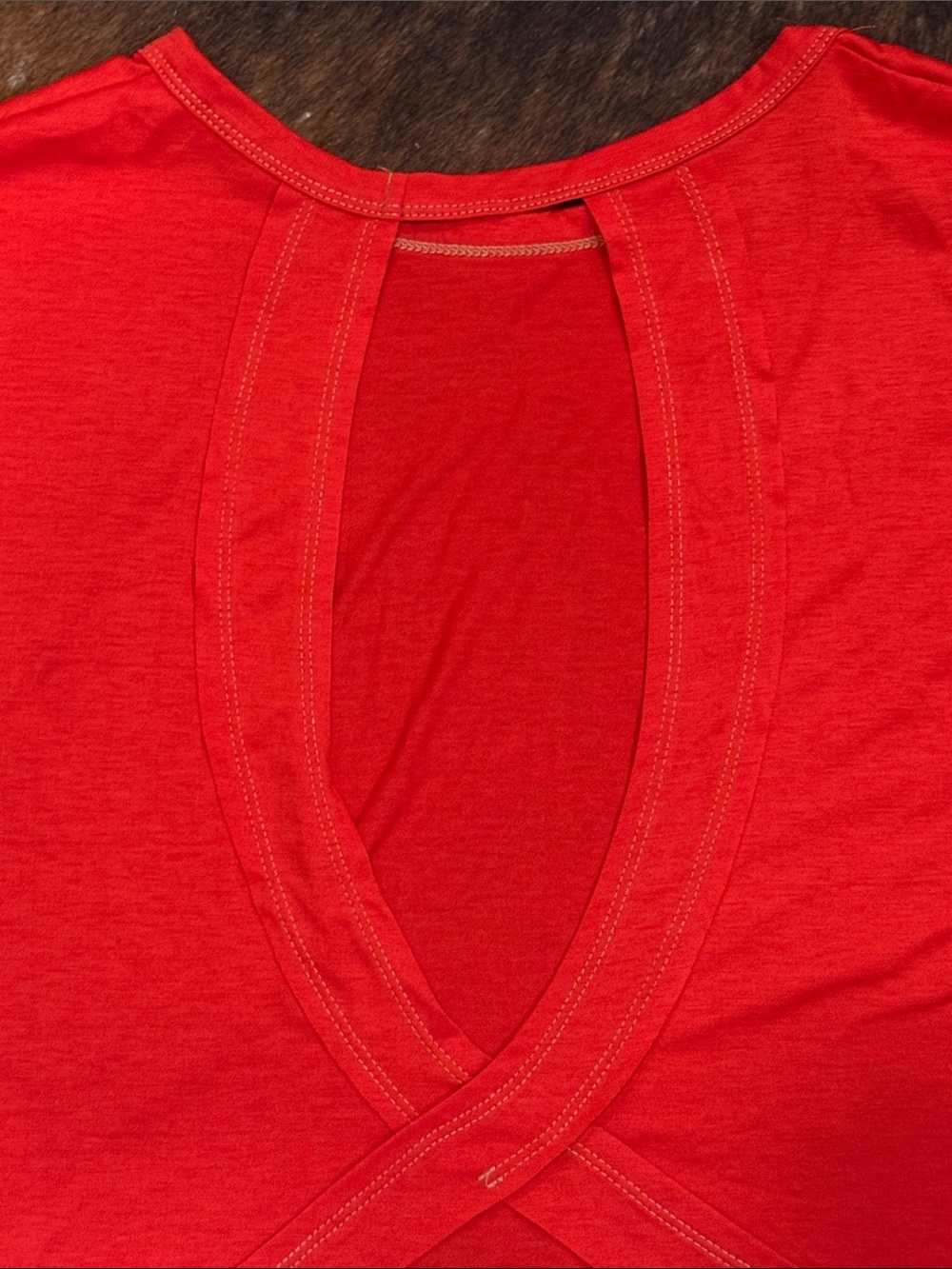 Open back Cropped Shirt - Picture 2 of 2